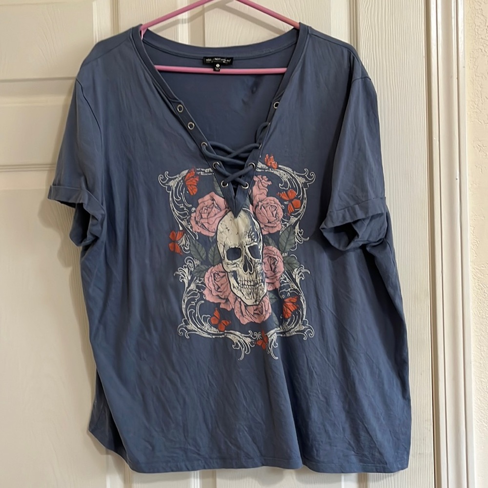 Cute bluish gray T-shirt lace up collar with skull design on front